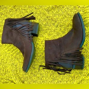 Brown Leather STEVE MADDEN fringe boots
